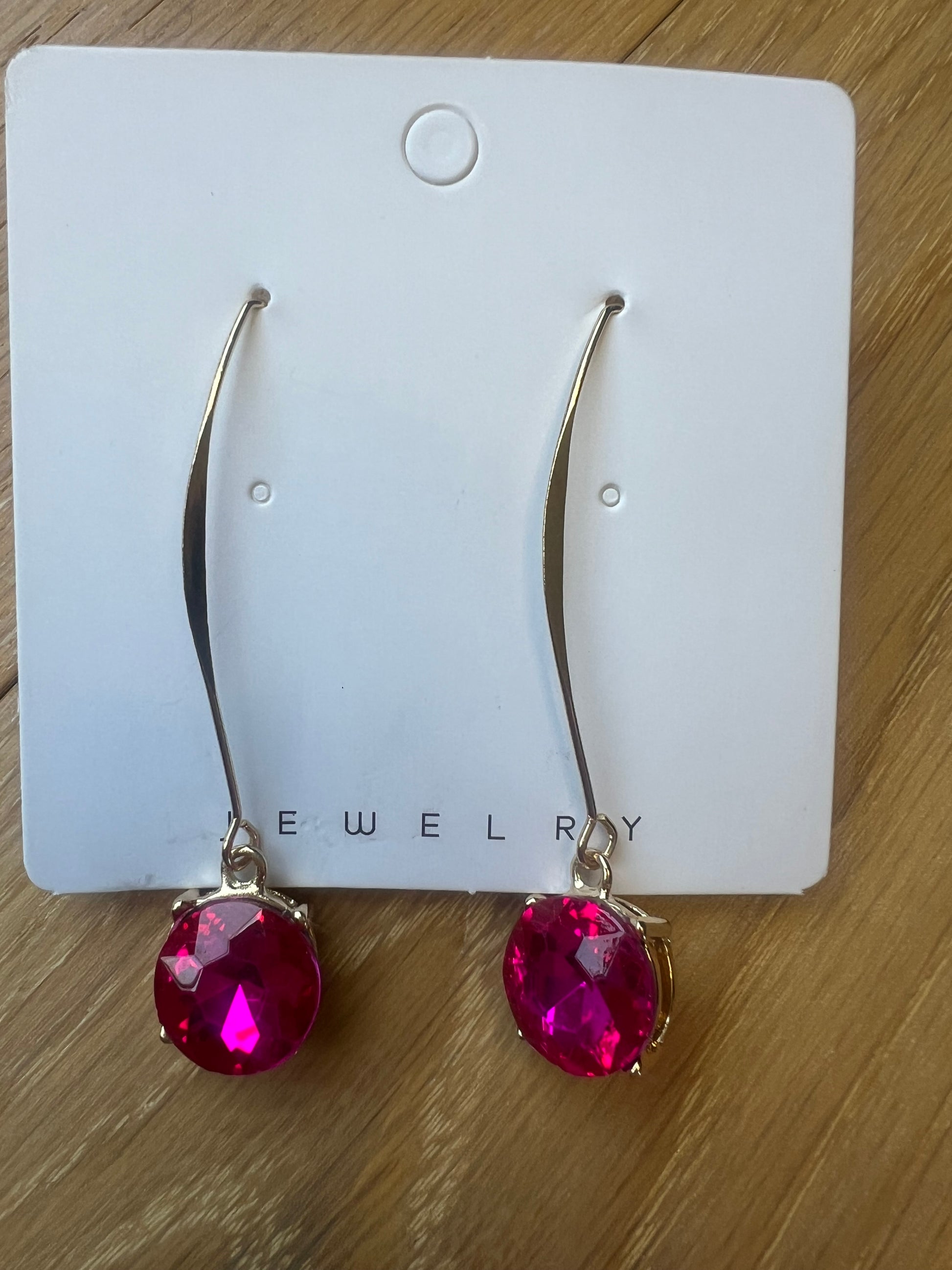 Elegant hanging earrings