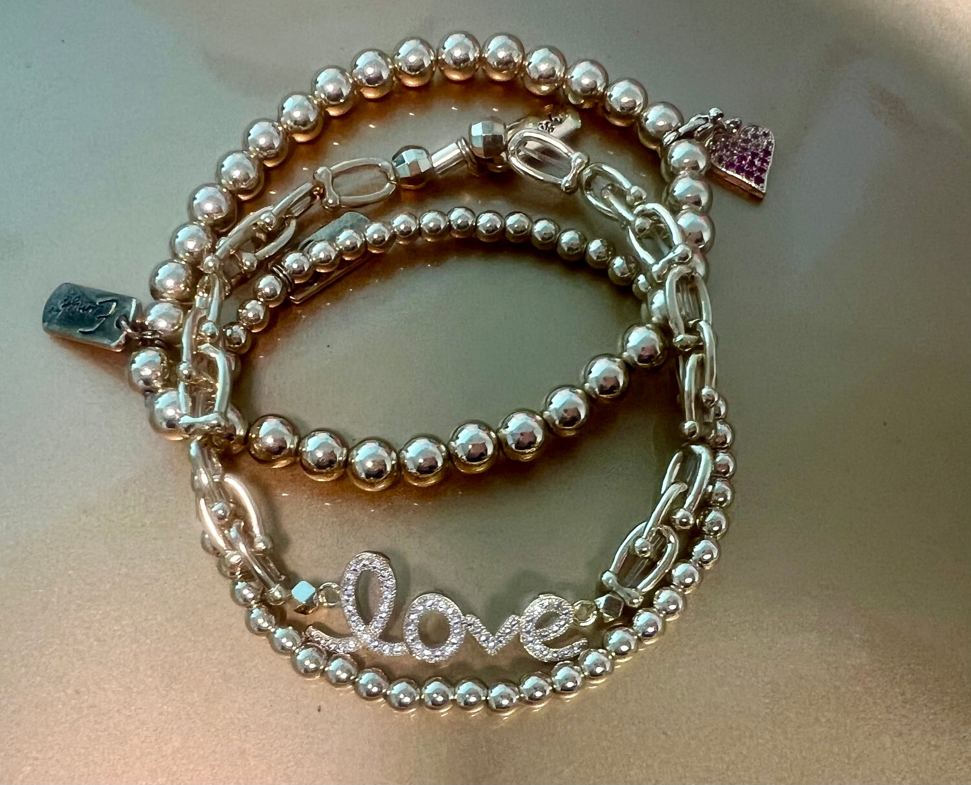 Erimish love/heart pendent set