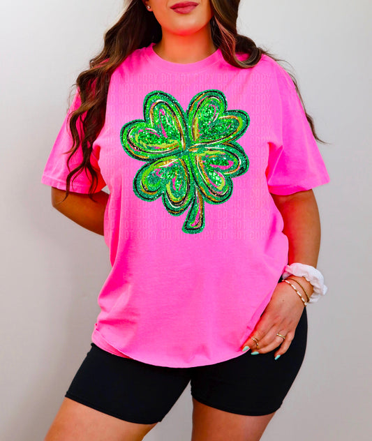 Glitter (faux) clover graphic tee