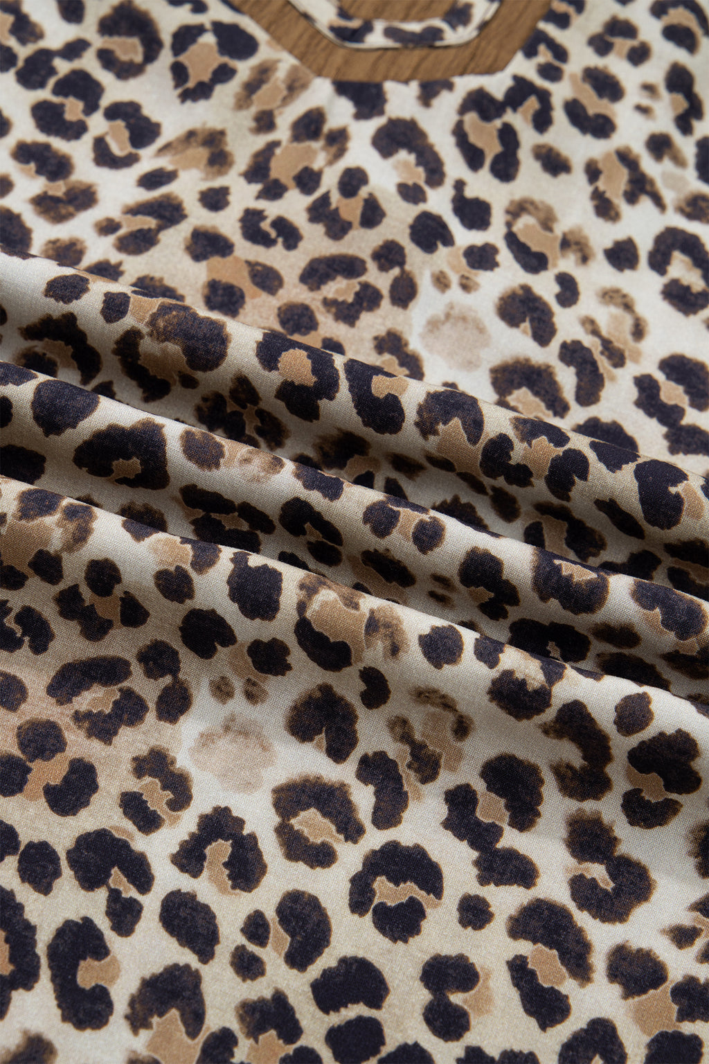 Brown Plus Size Leopard Print Crinkled Colorblock Patchwork V Neck Blouse