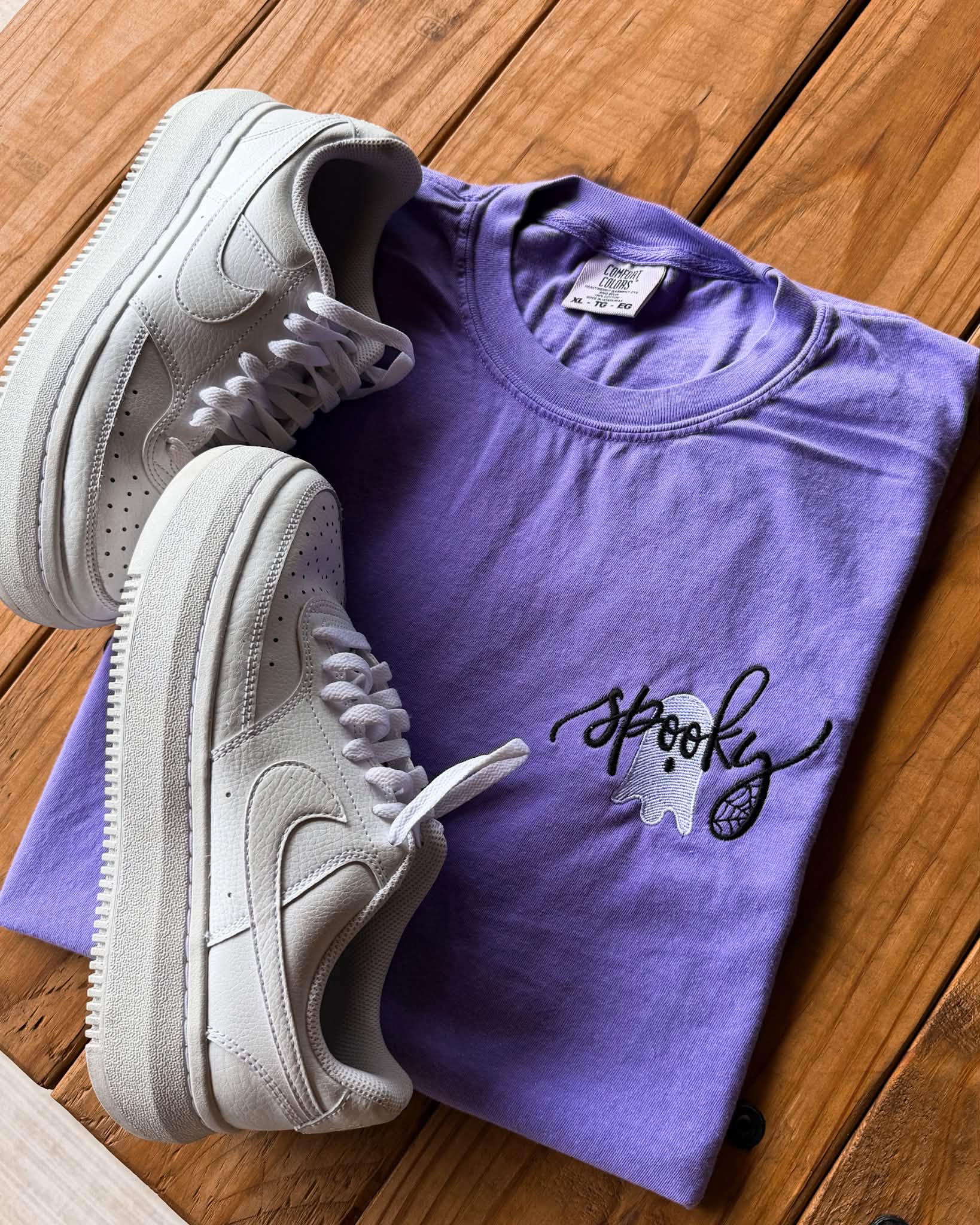 Spooky Ghost graphic tee