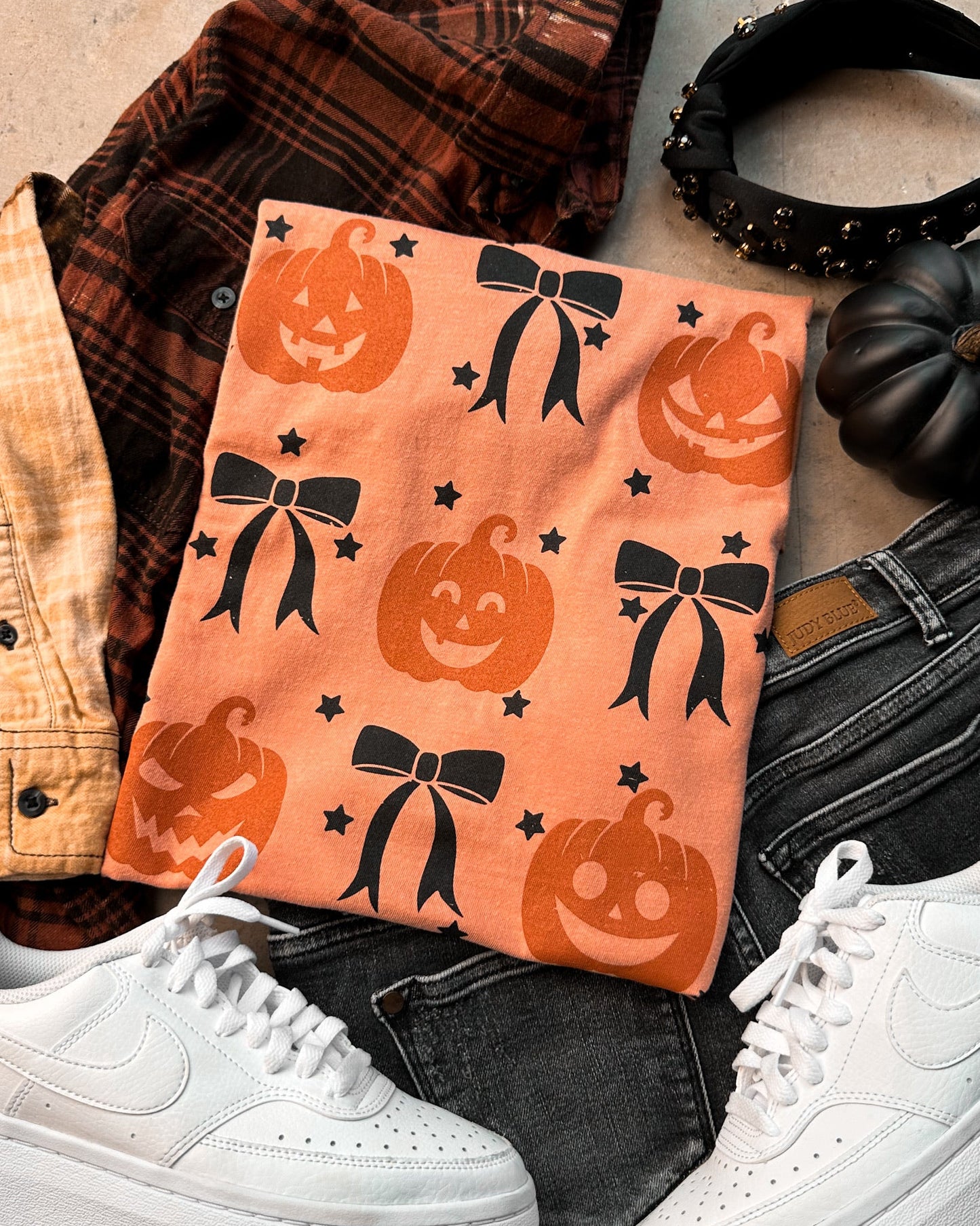 Pumpkin Bow Graphic Tee