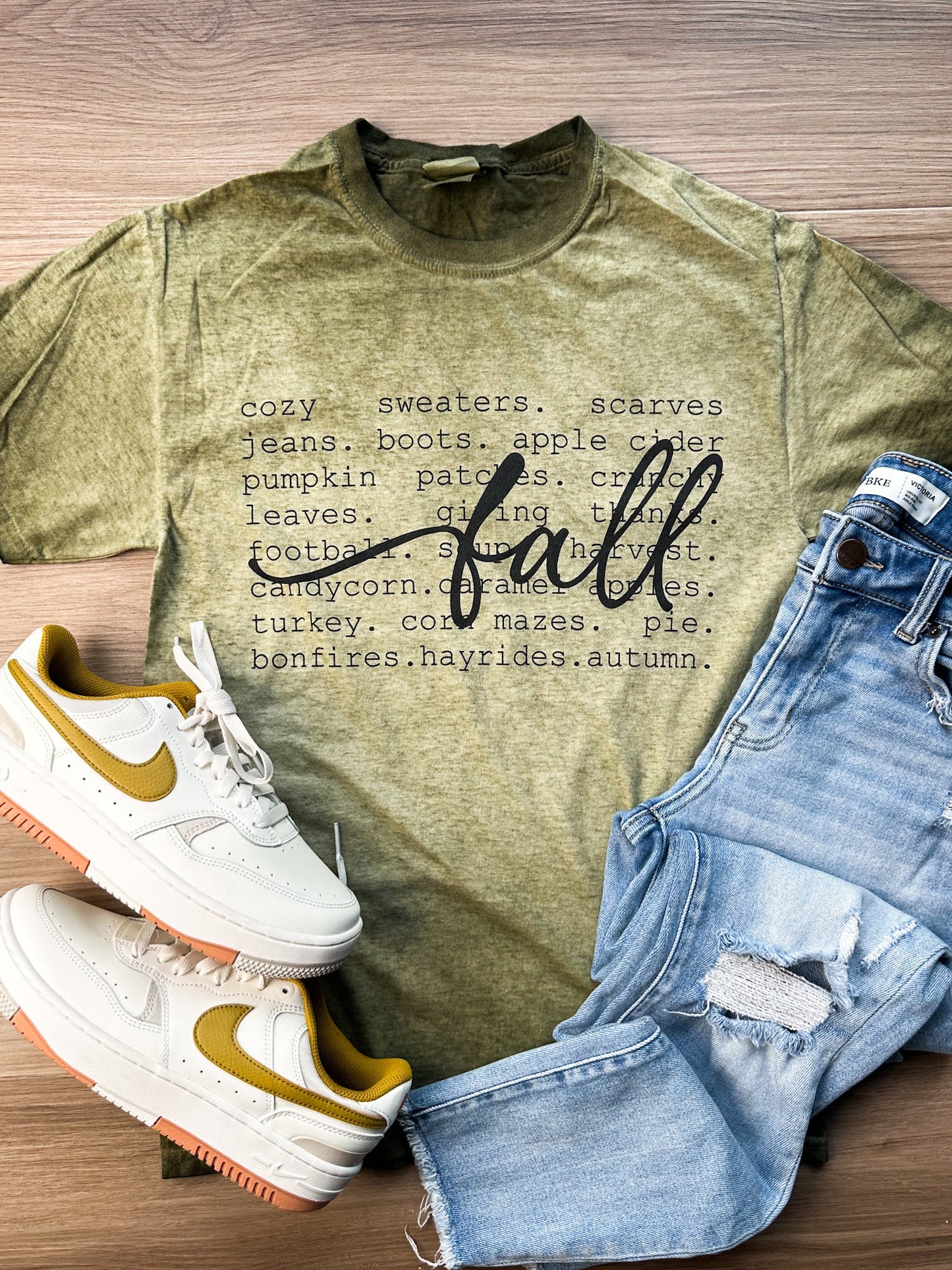 Fall Description Green Oil Washed Graphic Tee