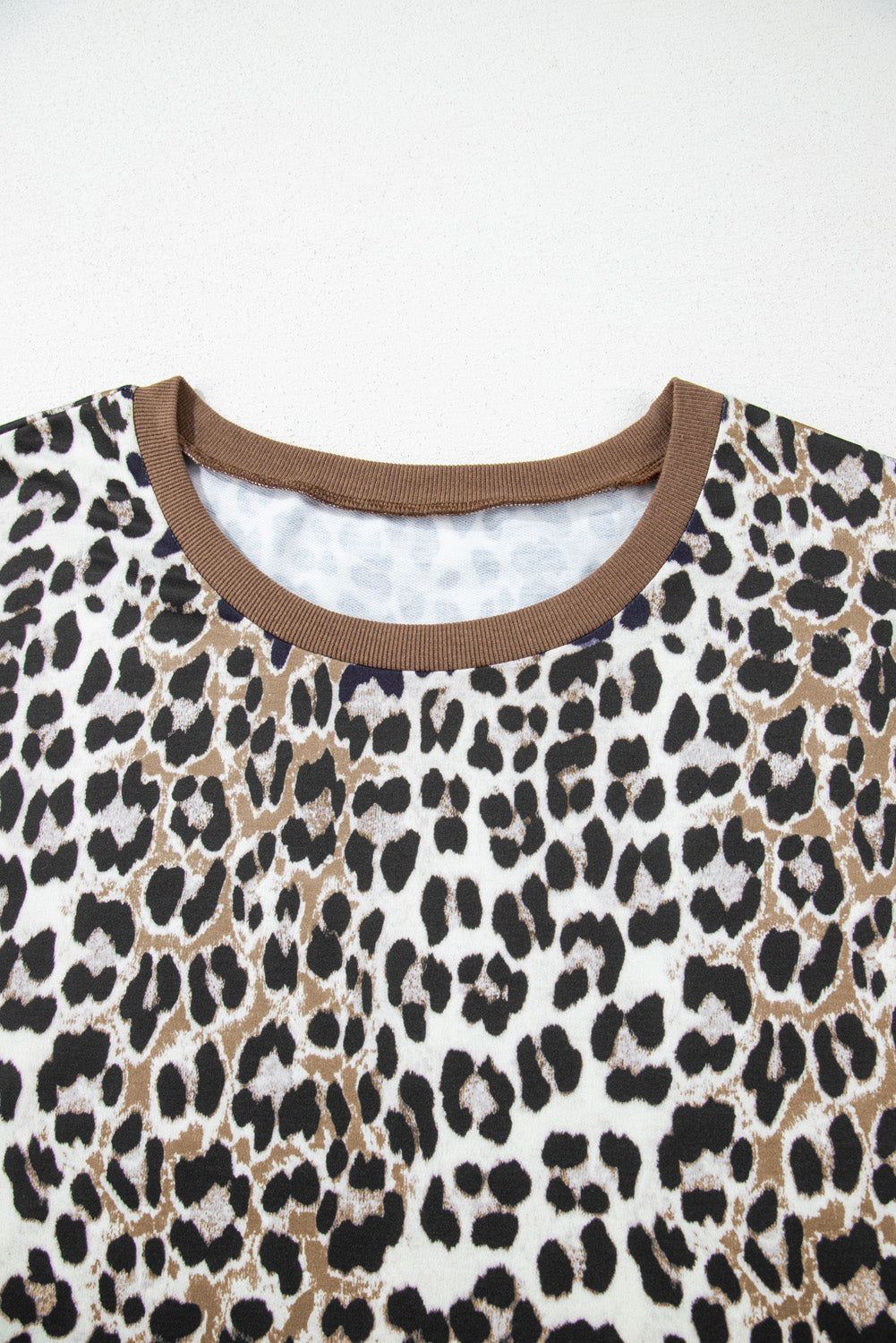 Khaki Leopard Contrast Trim Short Sleeve Loose Plus Size Top