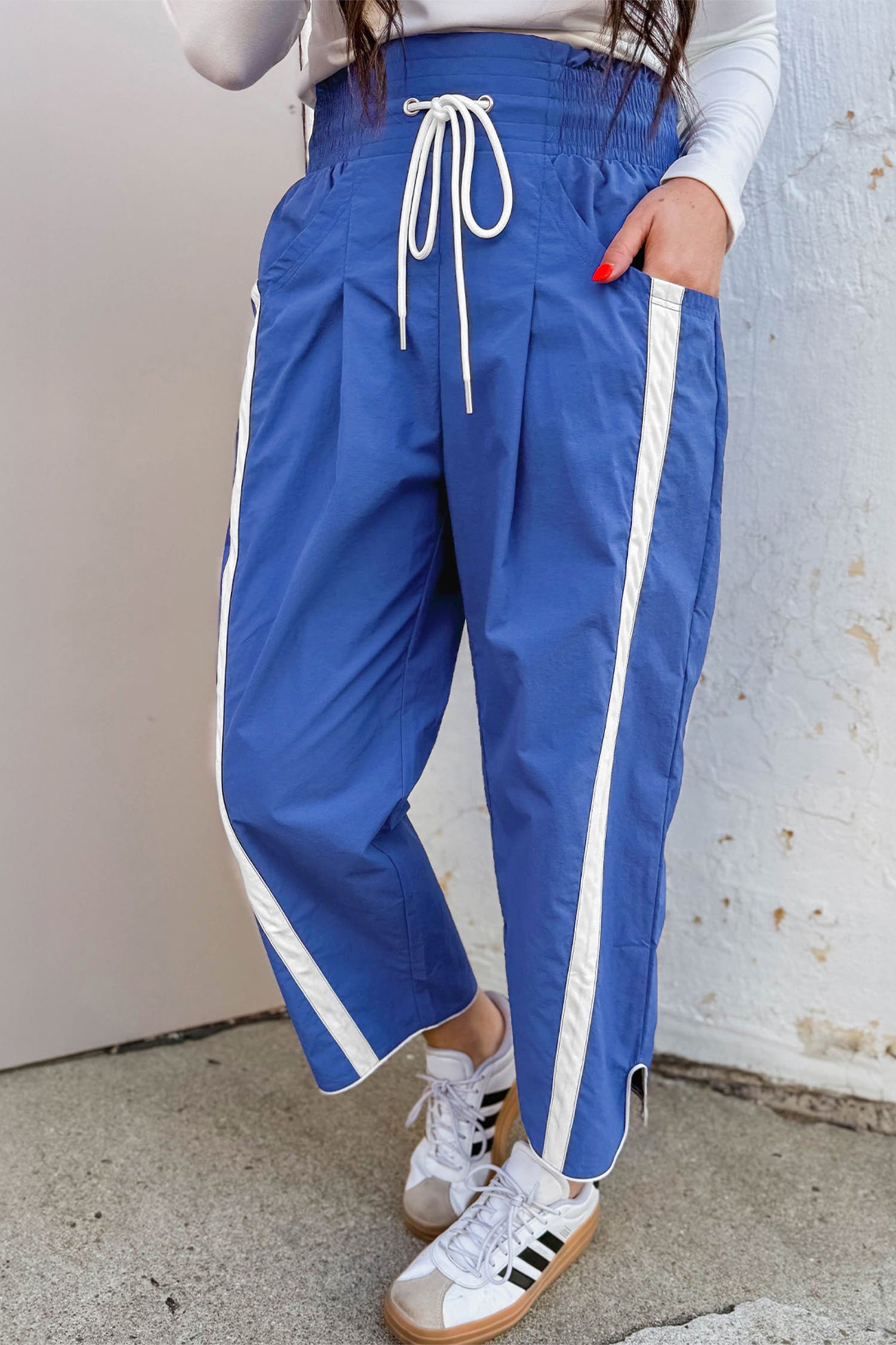 Bright Green Contrast Striped Smocked Waist Drawstring Cropped Casual Pants
