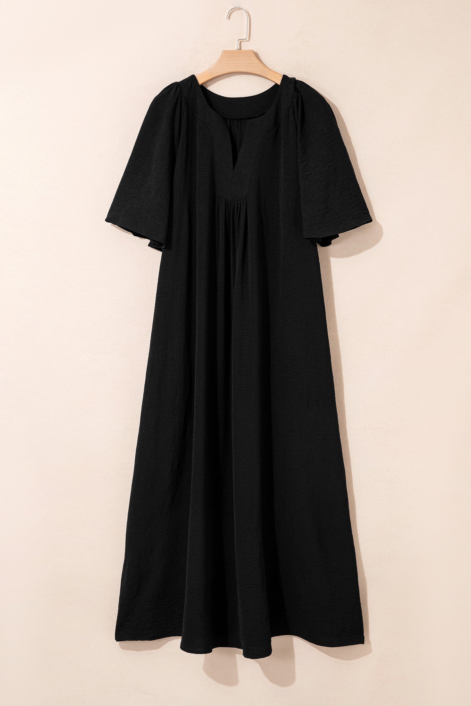 Black Plus Size Solid Color Notched Neck Short Sleeve Loose Dress