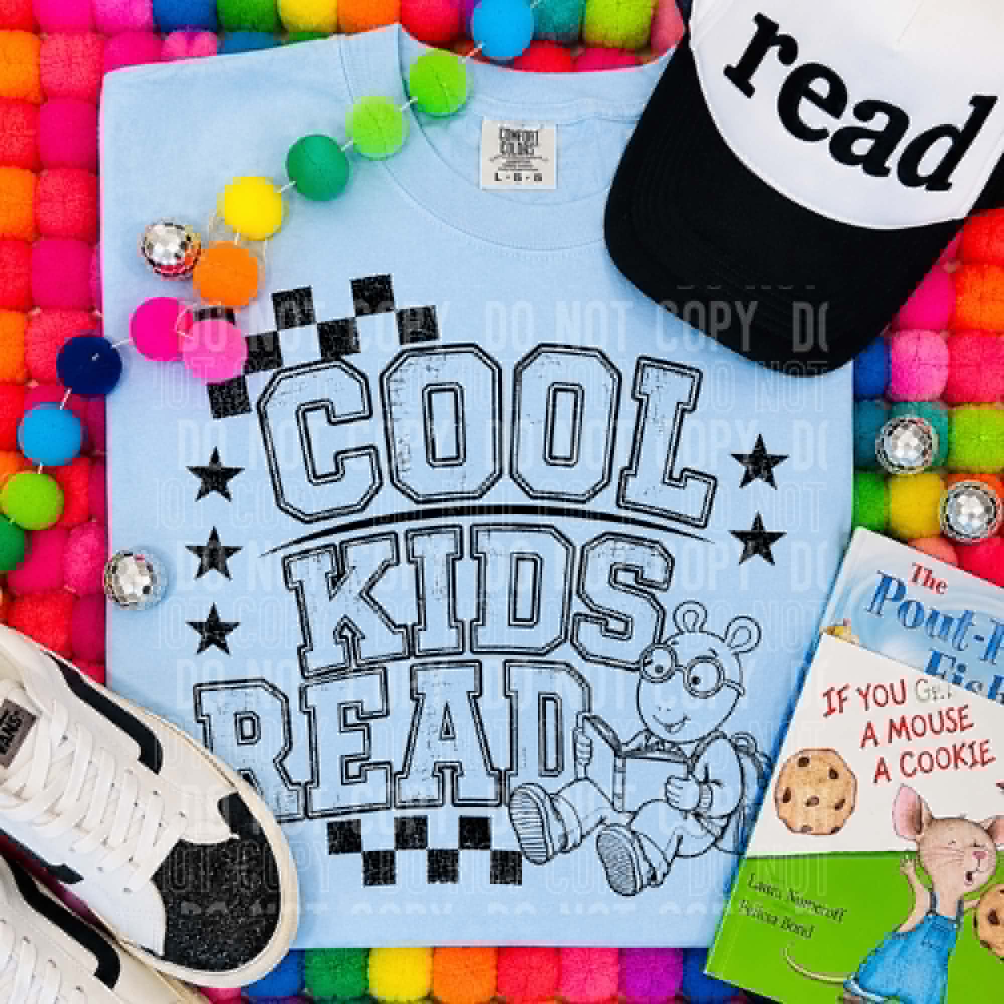 Cool Kids Read graphic tee