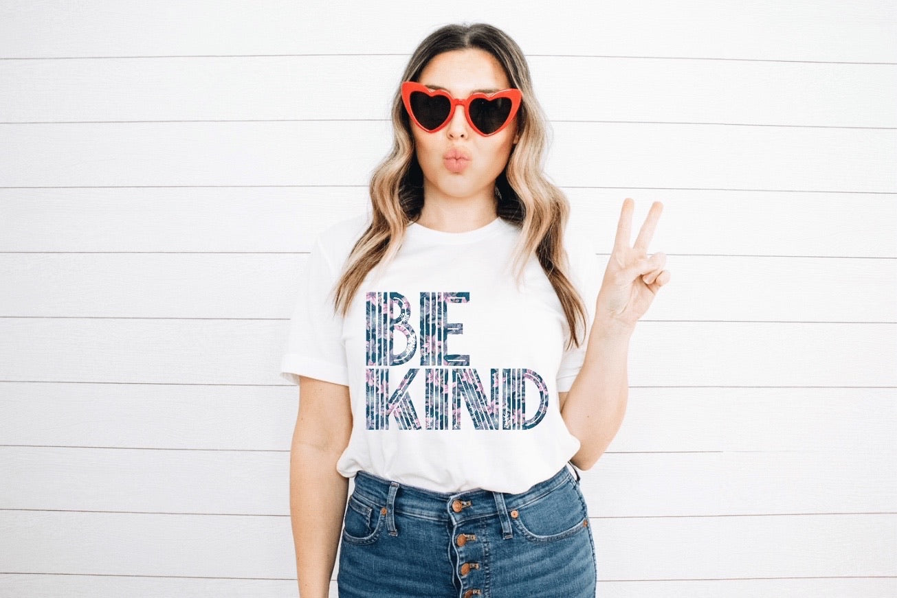 Be Kind graphic tee